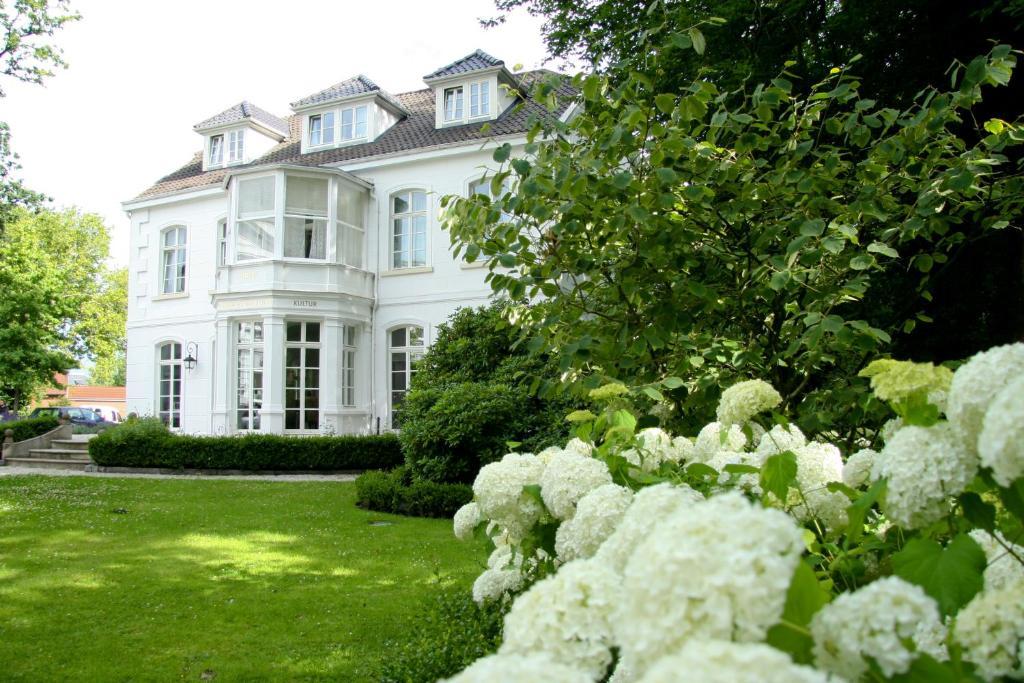 Hotel Hochzeitshaus Aurich Ngoại thất bức ảnh